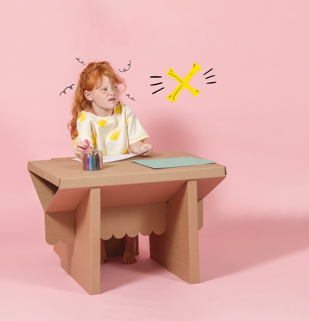 LA TABLE