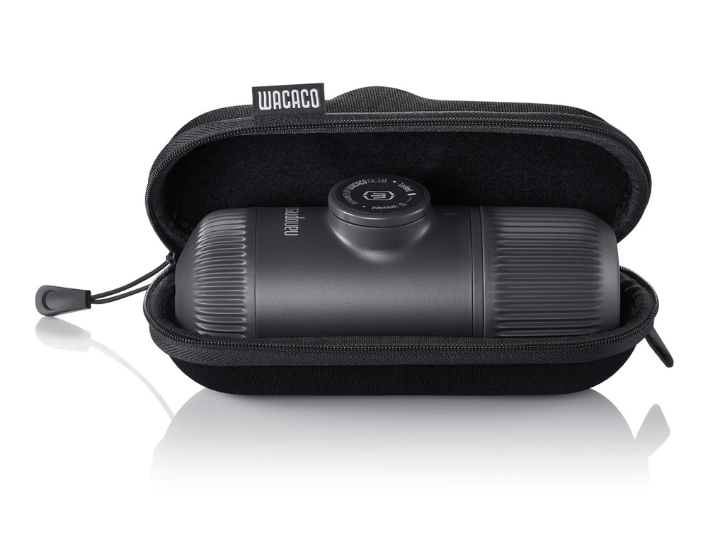 Nanopresso Black + Case