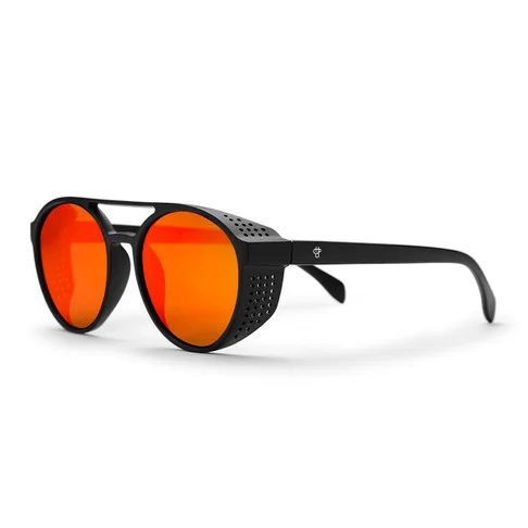 Rickard Black / Red Mirror