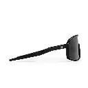 Henke Black / Black