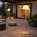 1139x1139px_Arc floor lamp_3.webp