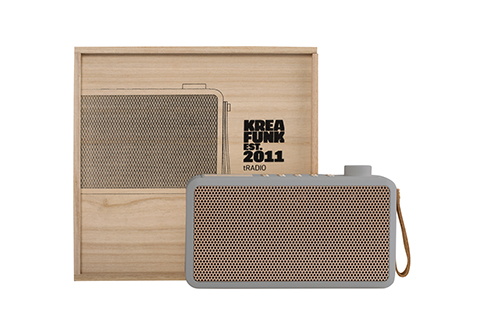 tRADIO Cool Grey